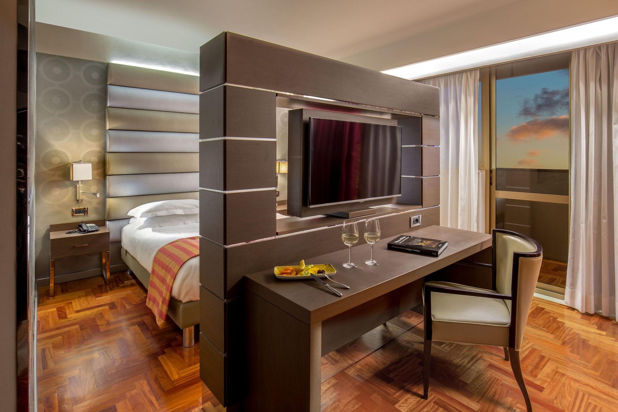 Enea Hotel Pomezia Eksteriør billede